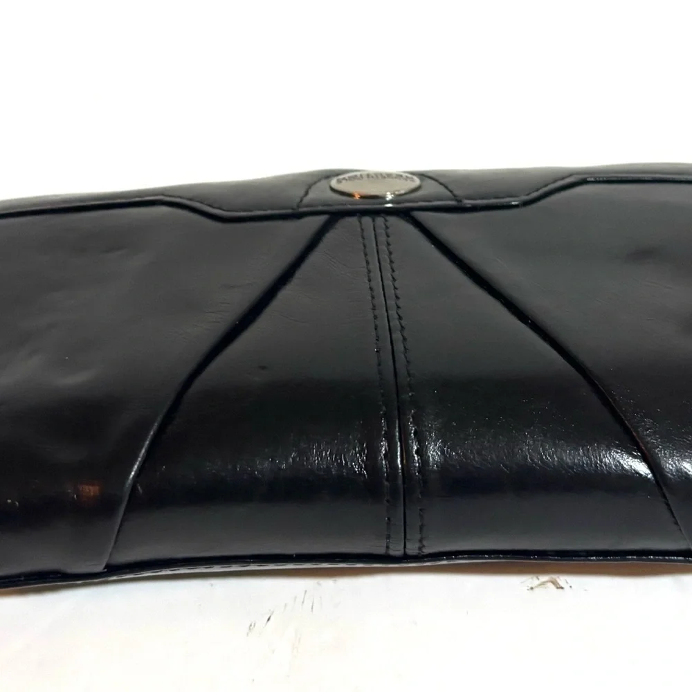 Kenneth Cole Black Leather Wallet clutch